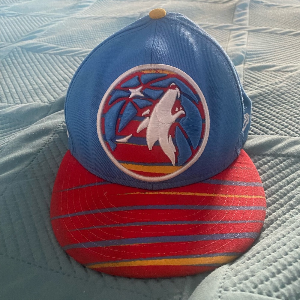 ISO timberwolves hat. Brand is new era
